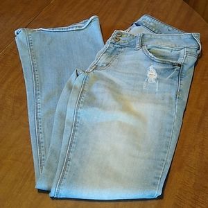 American Eagle size 6 blue jeans